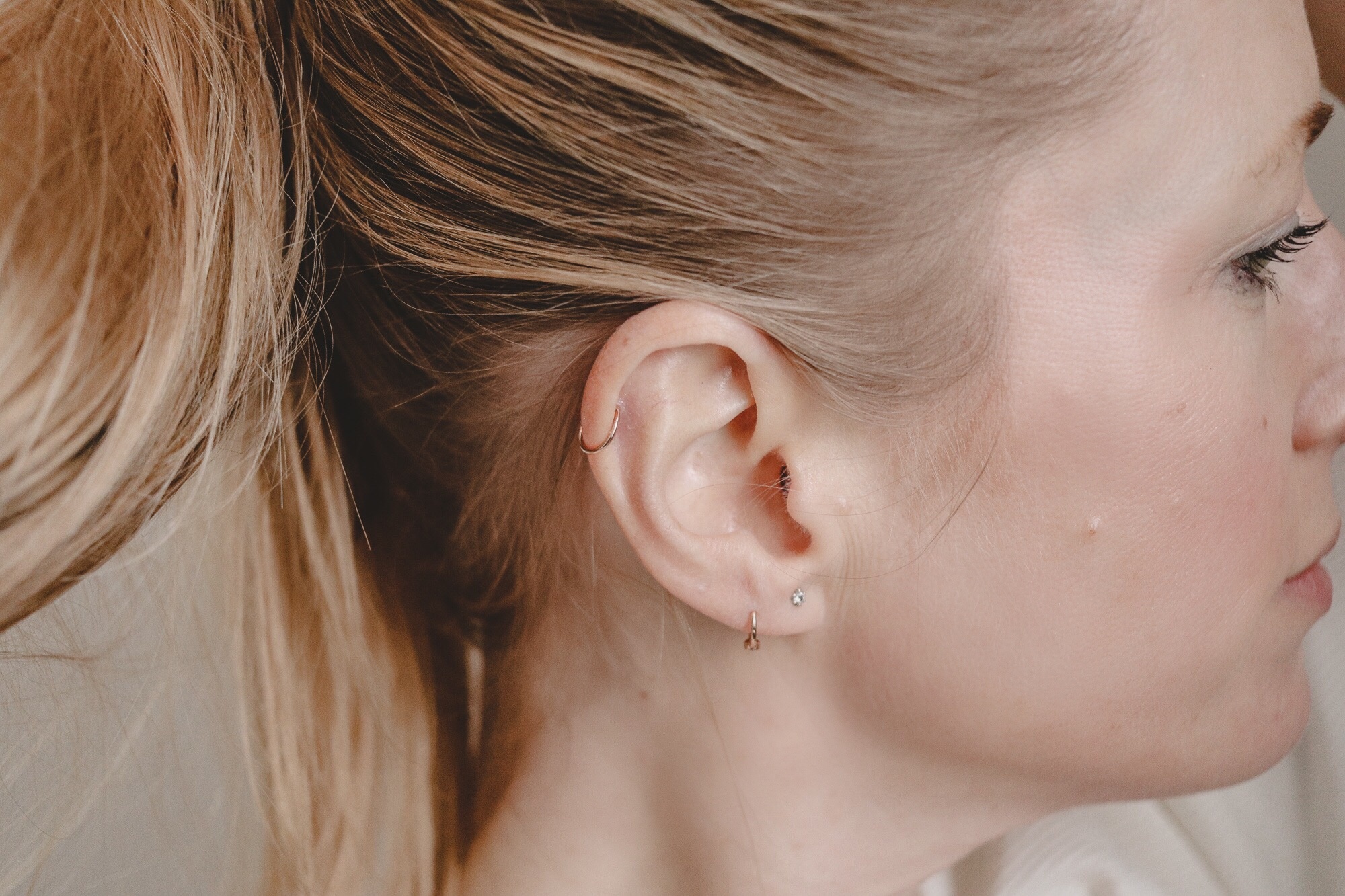 Über beide Ohren verliebt in: das Helix-Piercing – 5 Tipps! - Mode, Reisen  & Rezepte