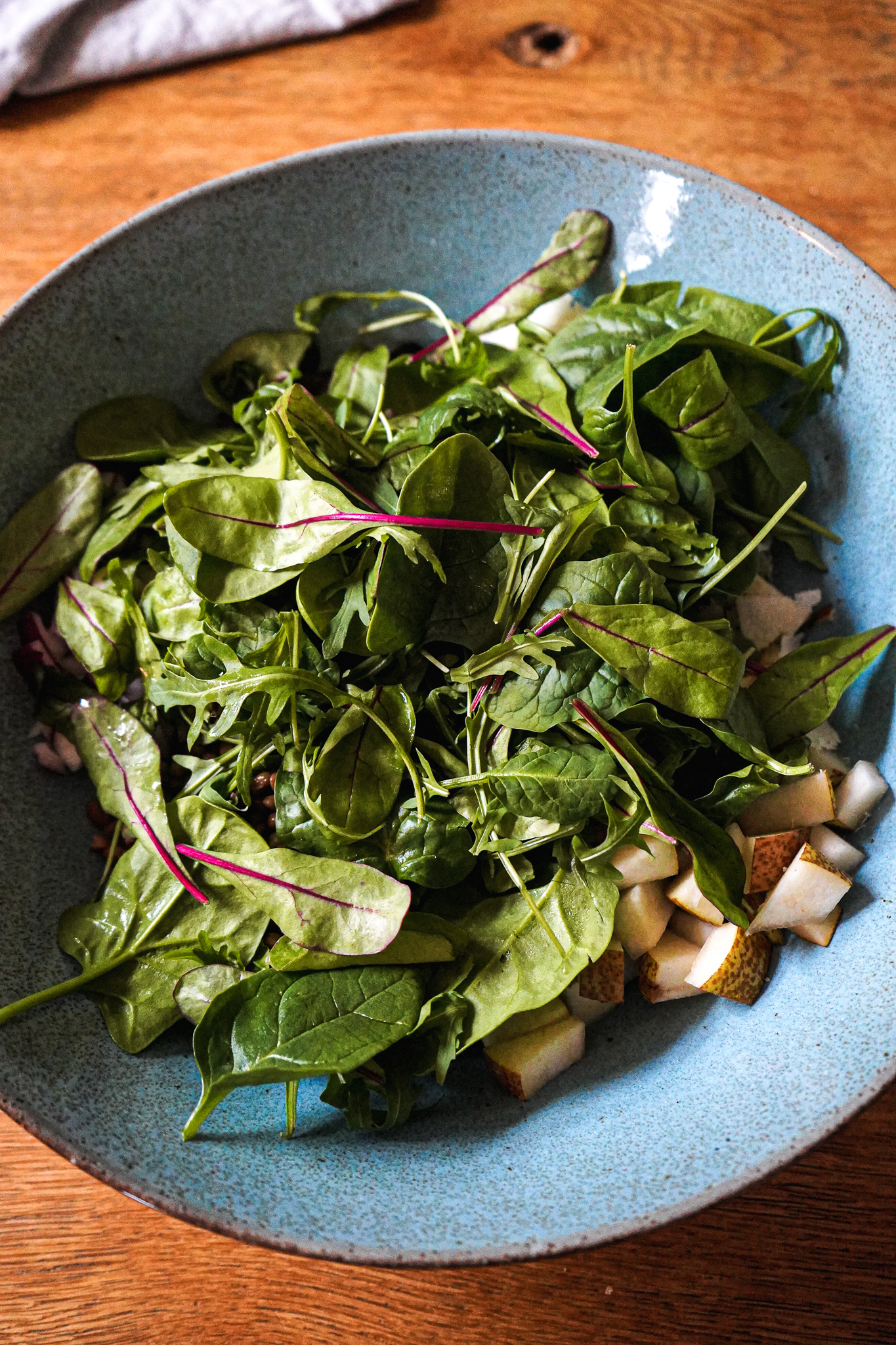 Schöner Salat mit Birne, Linsen und Pecorino - Inspiration für (d)ein ...