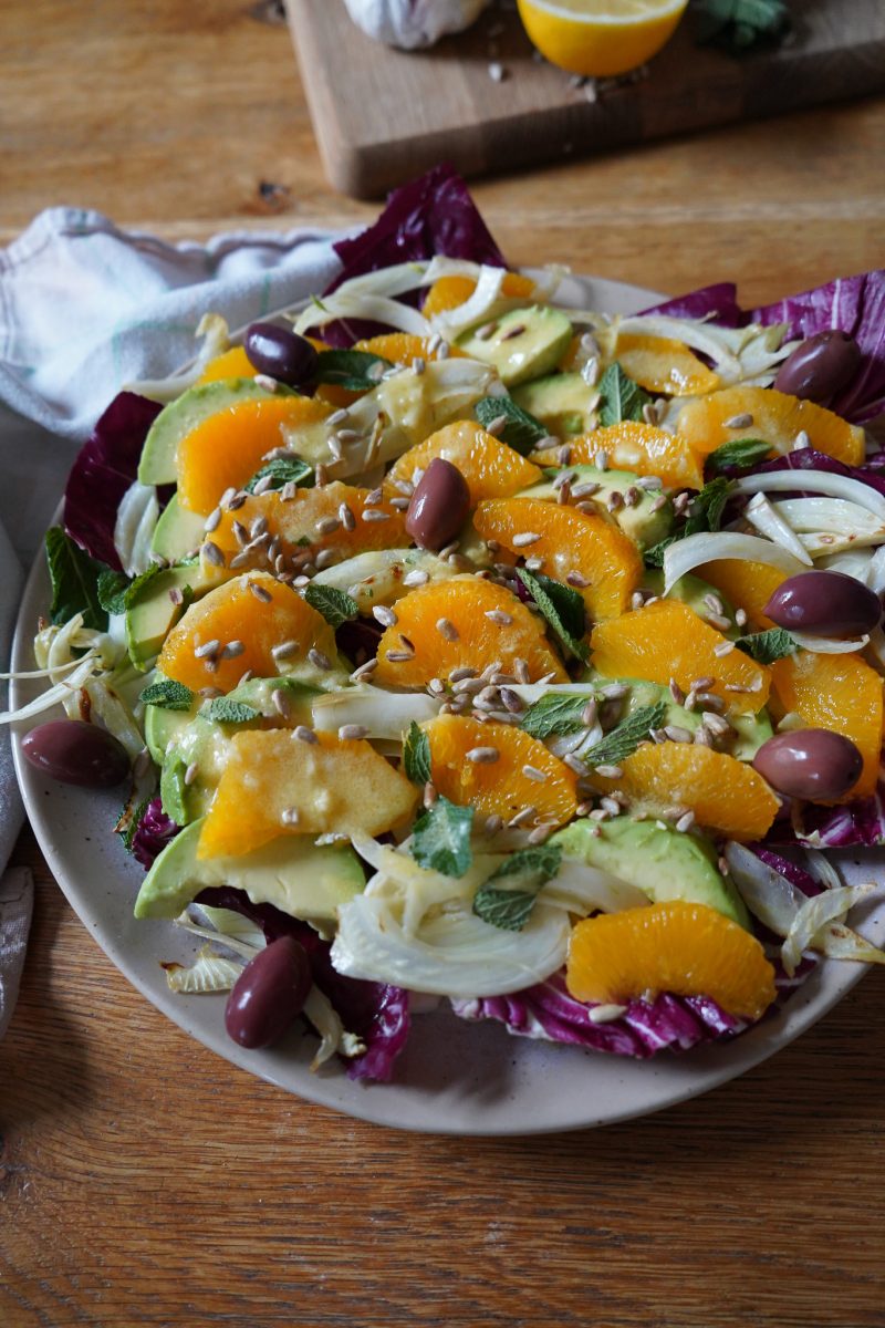 Schöner Salat mit zweierlei Fenchel, Orangen und Radicchio - Der ...