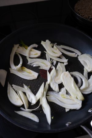 Schöner Salat Mit Zweierlei Fenchel, Orangen Und Radicchio - Mode ...